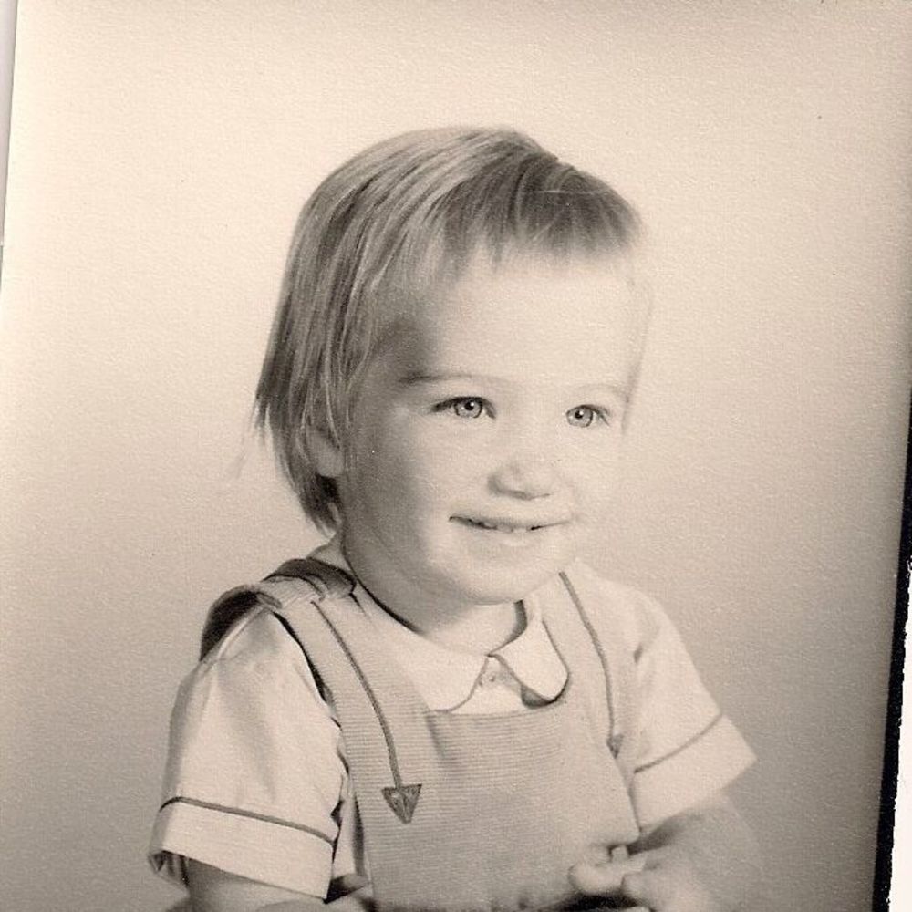 Meet your Posher, Connie